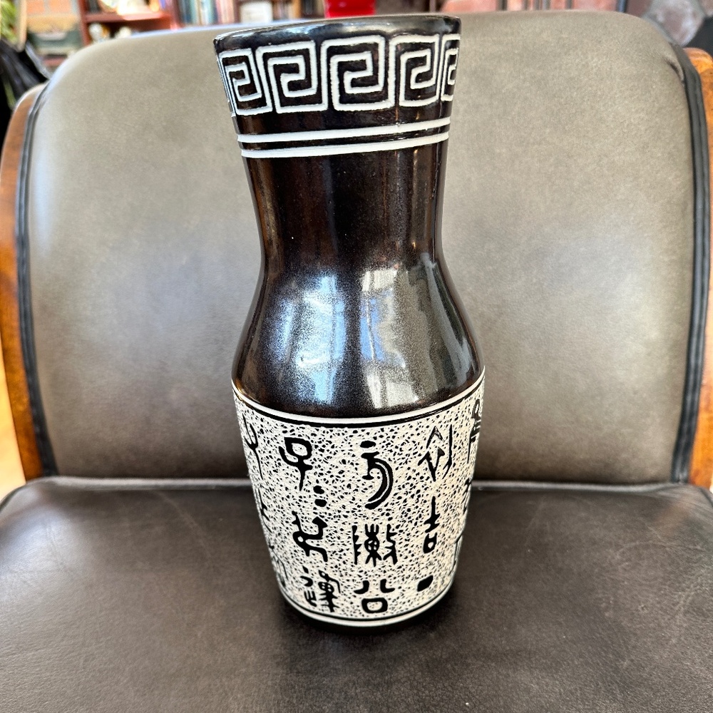 Vintage Handmade Ceramic Vase Sgraffito Decoration Chinese Greek Style Etchings - Picture 3 of 8